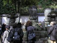 光明寺歴代住職の墓